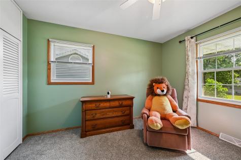 4633 White Pine Drive NE Cedar Rapids IA 52402