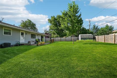 4633 White Pine Drive NE Cedar Rapids IA 52402