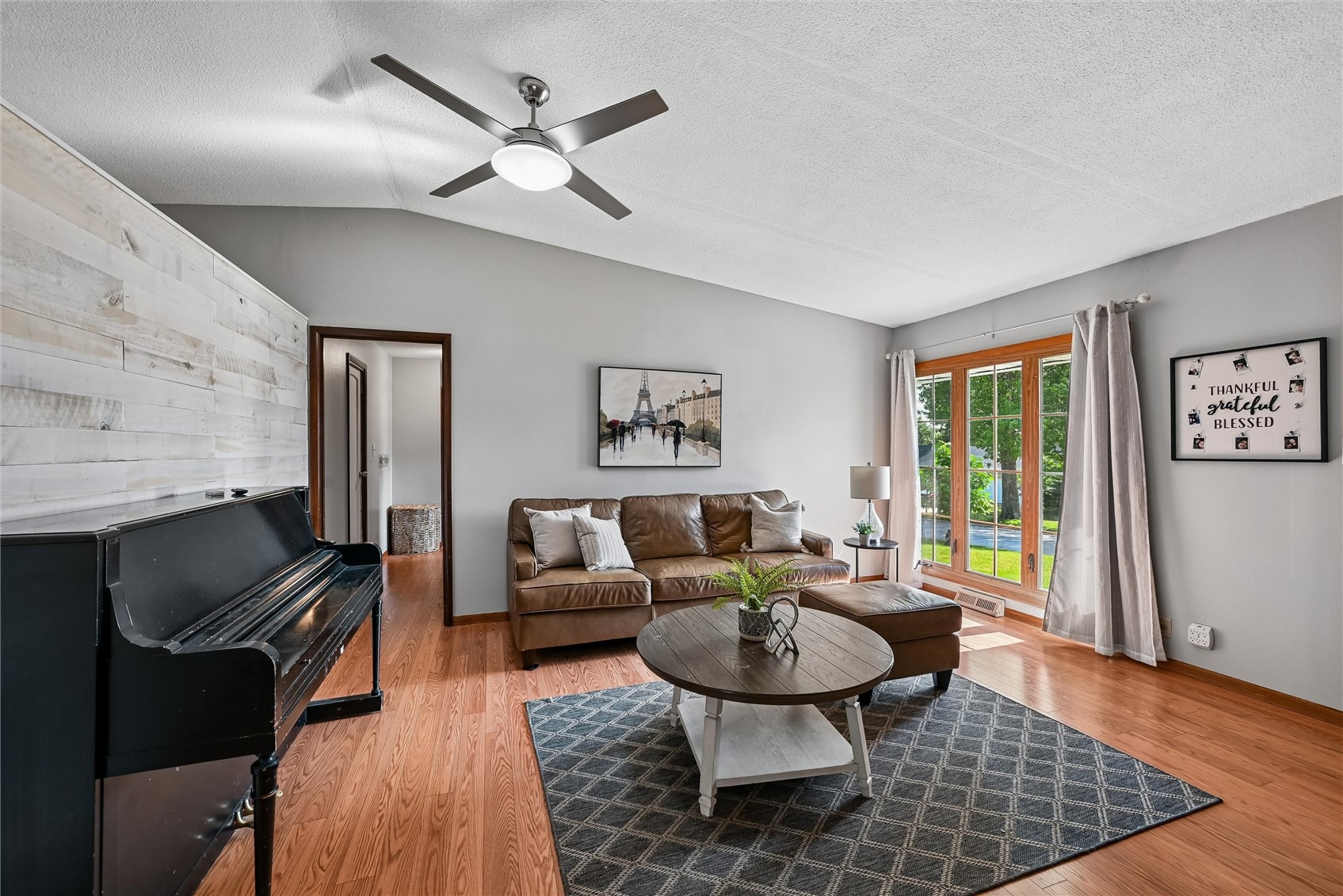 4633 White Pine Drive NE Cedar Rapids IA 52402