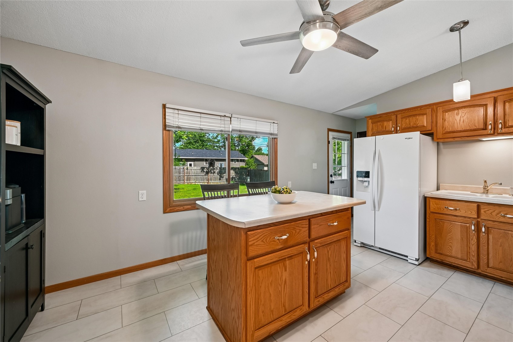 4633 White Pine Drive NE Cedar Rapids IA 52402