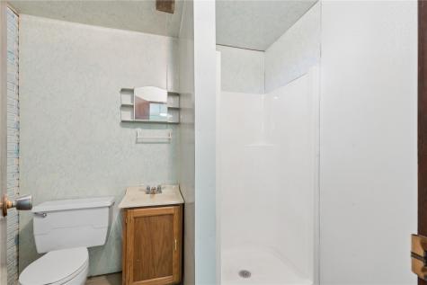 1347 Pp Avenue Marengo IA 52301