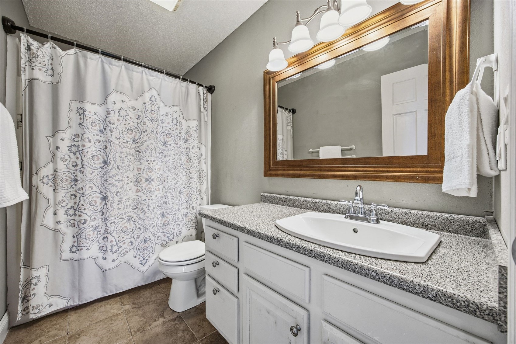 602 Plum Street Solon IA 52333