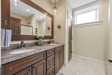 4801 Keystone Ridge SE Cedar Rapids IA 52403