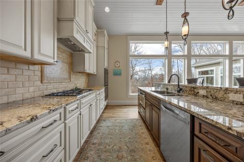 4801 Keystone Ridge SE Cedar Rapids IA 52403