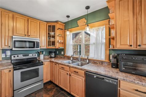 2201 D Street SW Cedar Rapids IA 52404
