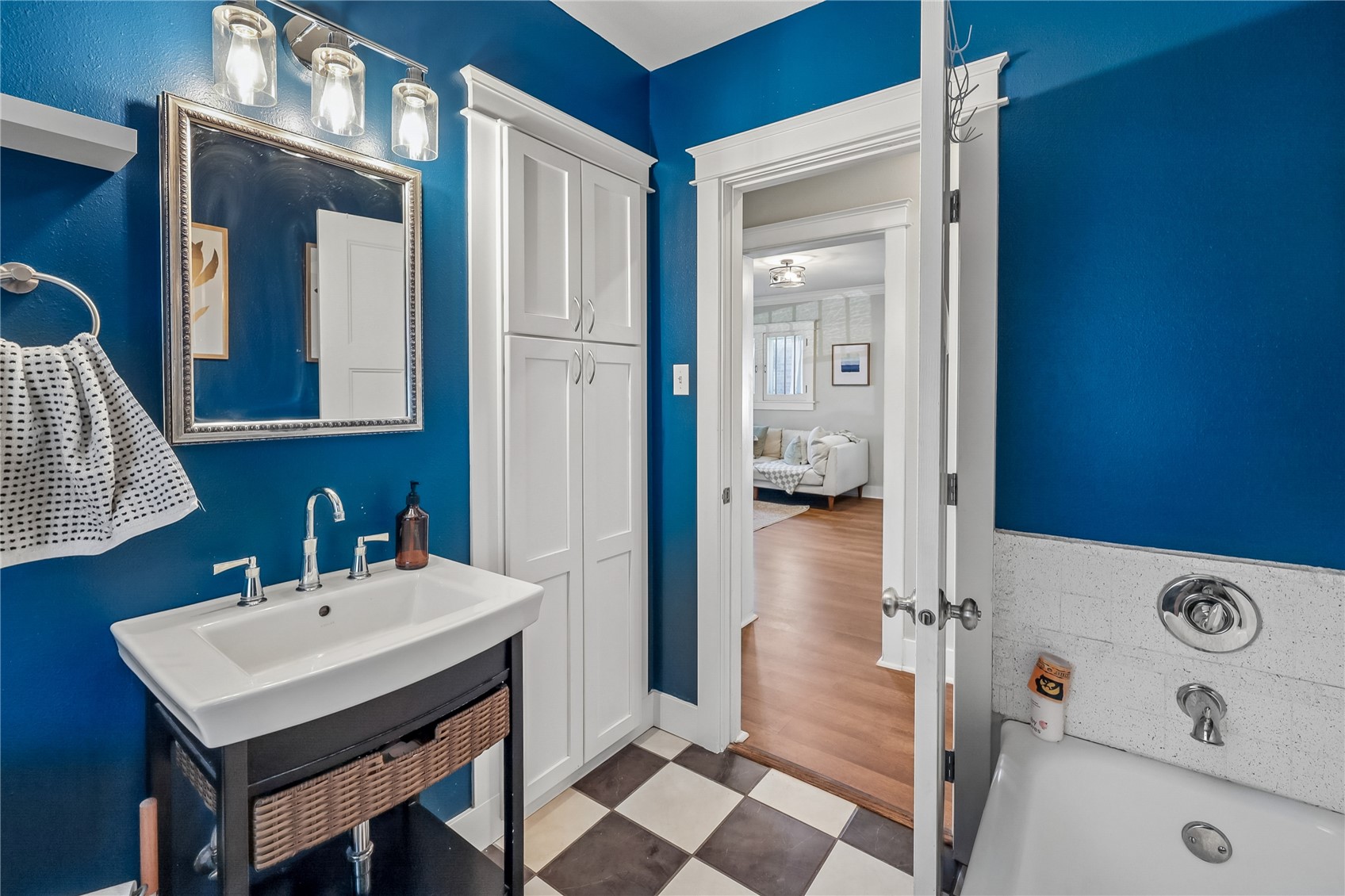 2201 D Street SW Cedar Rapids IA 52404