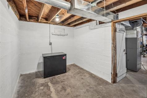 2201 D Street SW Cedar Rapids IA 52404