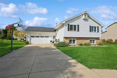 7417 Mallard Court NE Cedar Rapids IA 52402