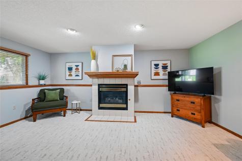 7417 Mallard Court NE Cedar Rapids IA 52402