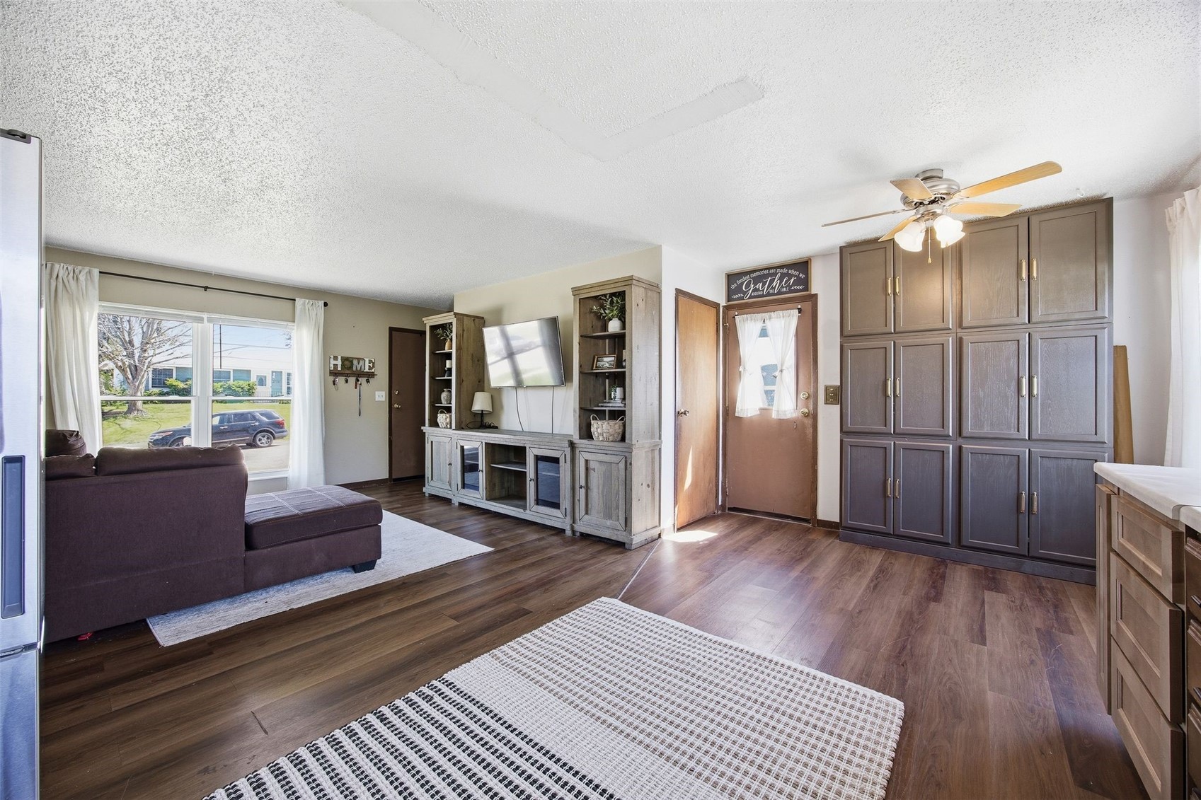 3803 Blue Mound Drive NE Cedar Rapids IA 52402