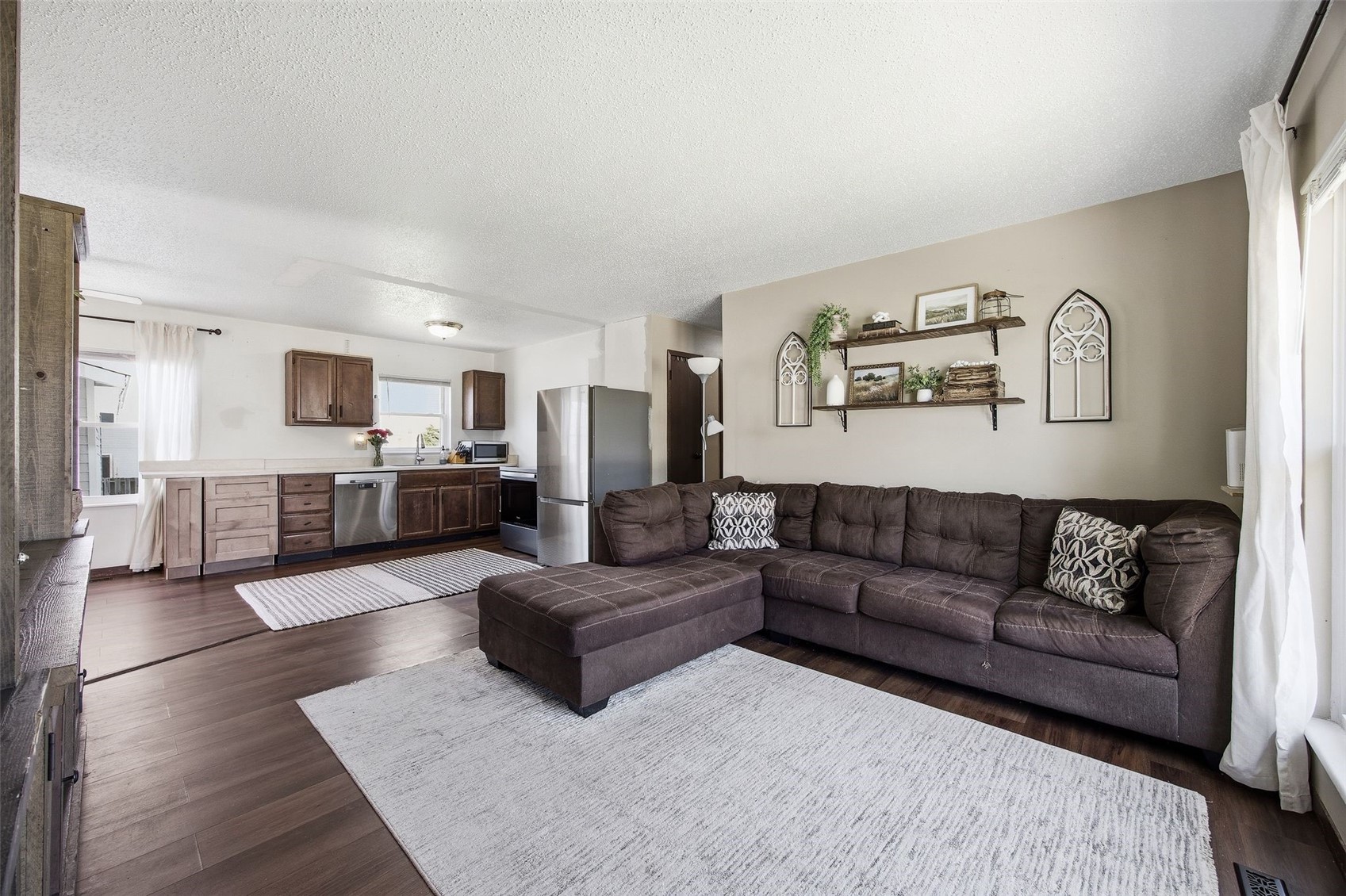 3803 Blue Mound Drive NE Cedar Rapids IA 52402