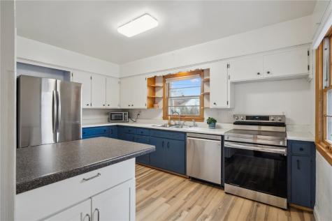 3214 Mansfield Avenue SE Cedar Rapids IA 52403