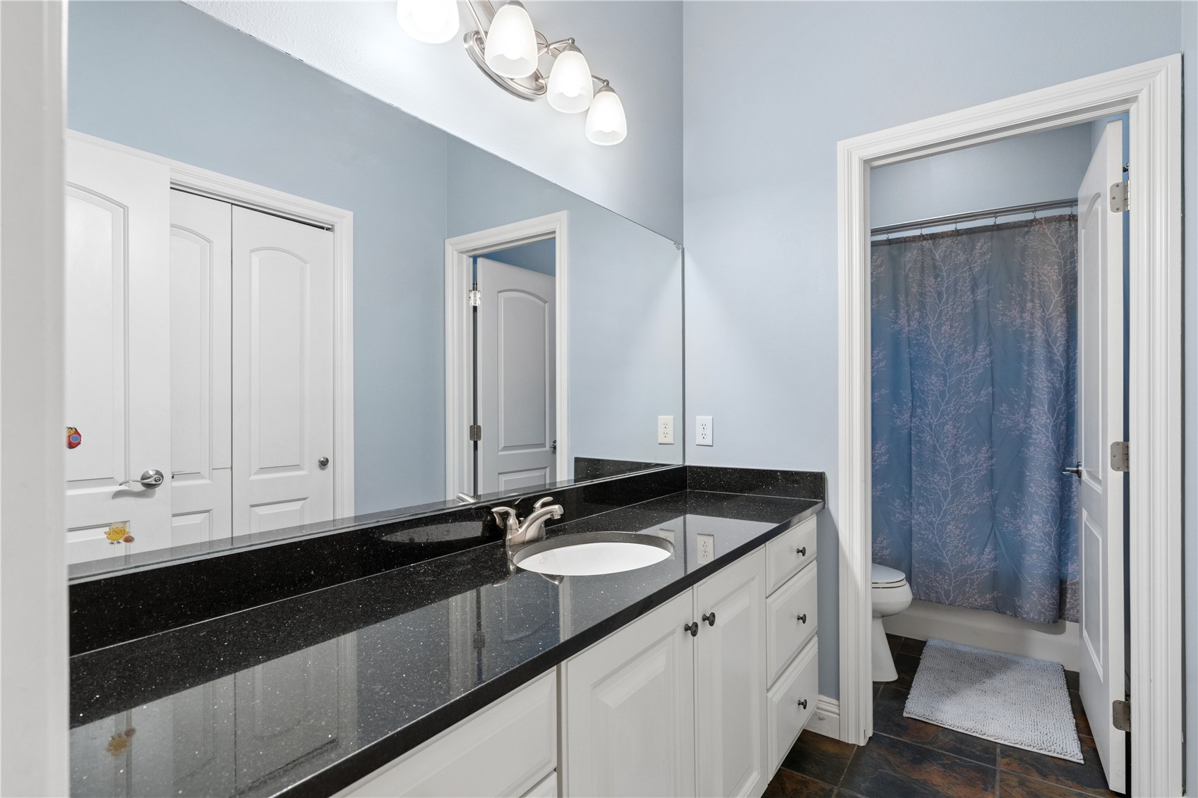 604 Majestic Oak Ridge Solon IA 52333