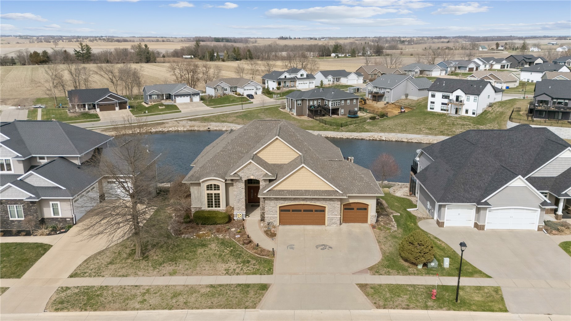 604 Majestic Oak Ridge Solon IA 52333