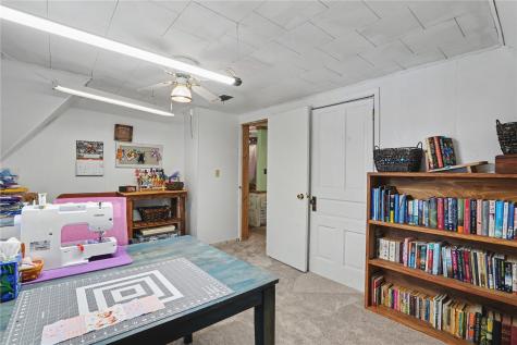 1705 7th Avenue Belle Plaine IA 52208