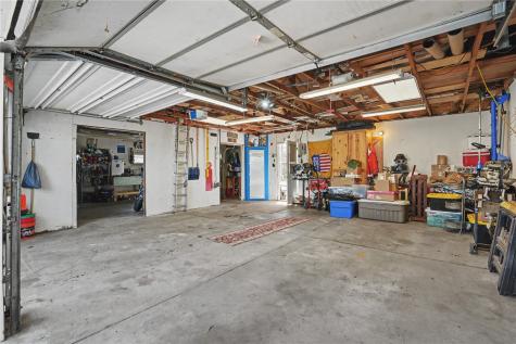 1705 7th Avenue Belle Plaine IA 52208