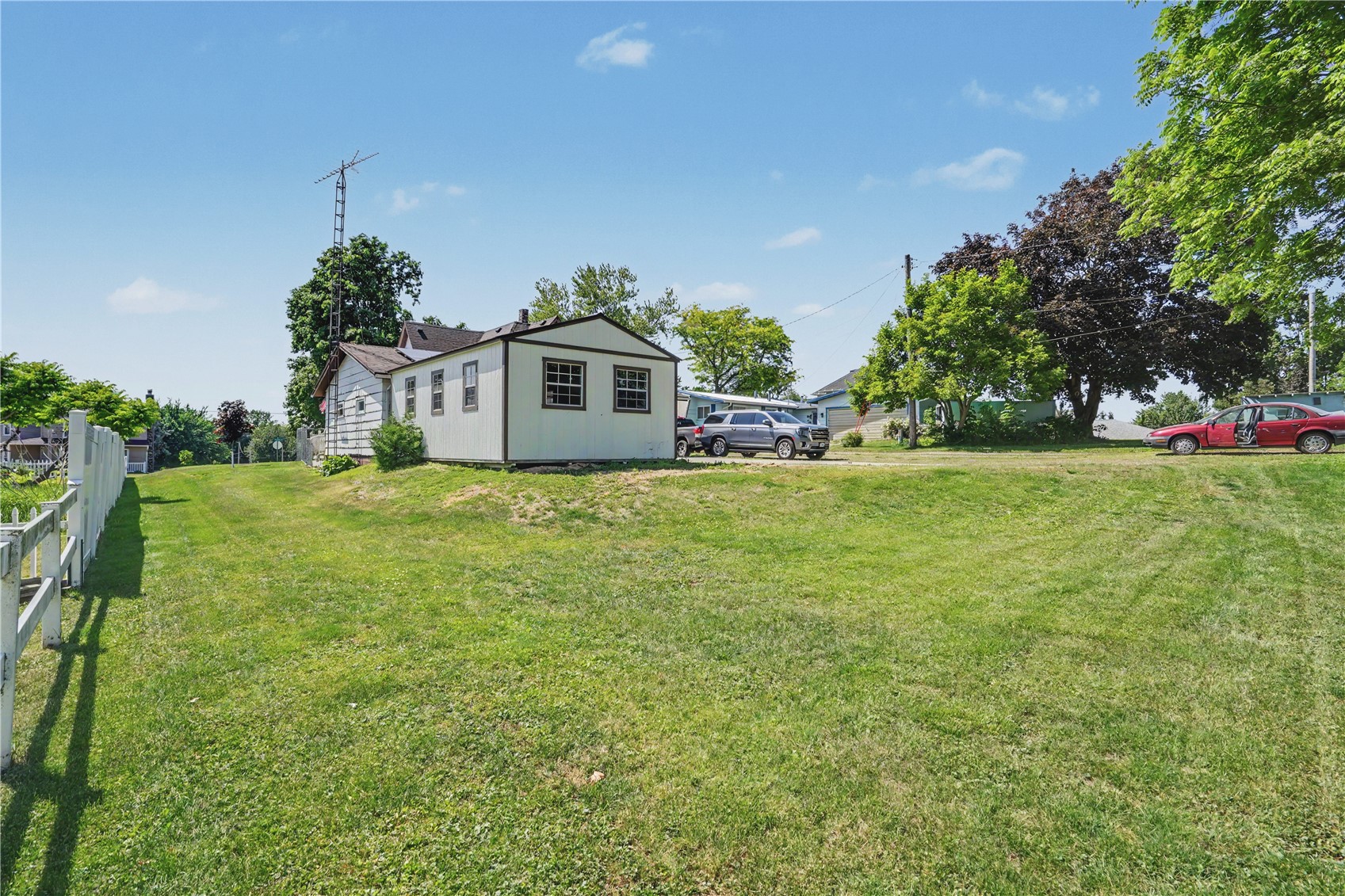 1705 7th Avenue Belle Plaine IA 52208