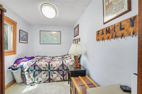 1705 7th Avenue Belle Plaine IA 52208