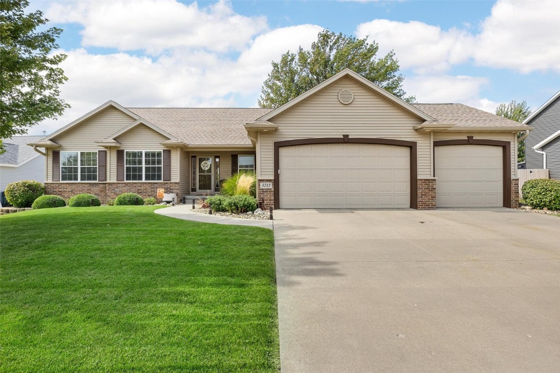 3212 27th Street Court Cedar Rapids IA 52404