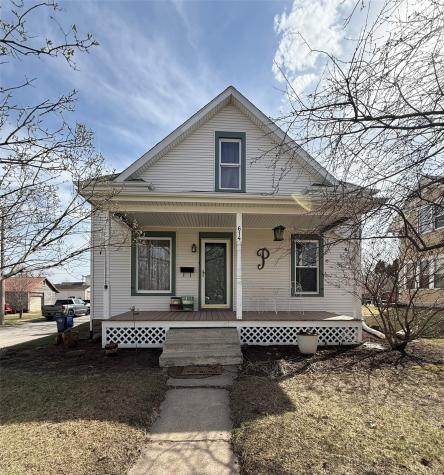 614 E 4th Street Vinton IA 52349