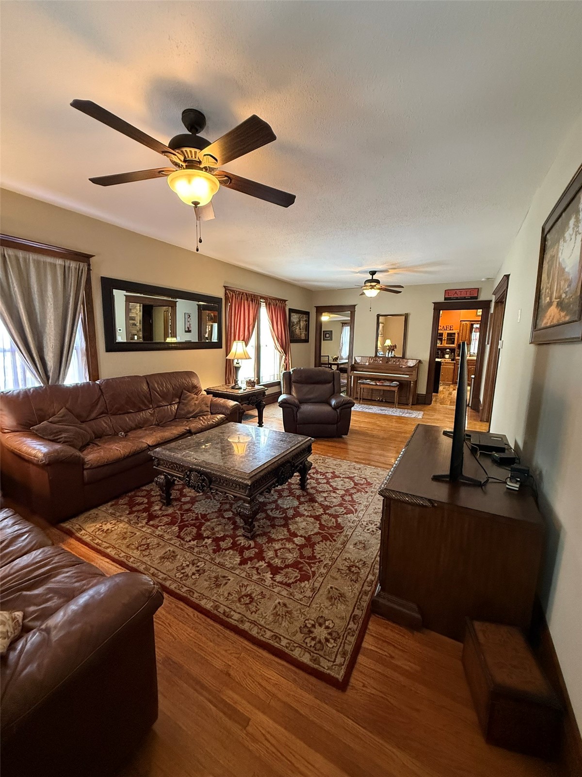 614 E 4th Street Vinton IA 52349