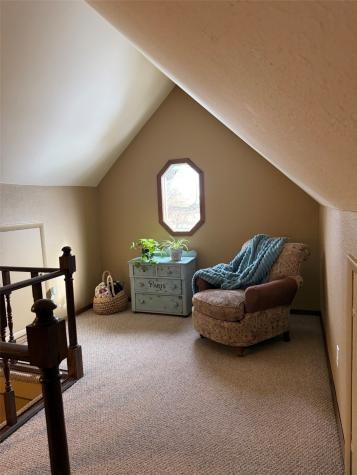 614 E 4th Street Vinton IA 52349