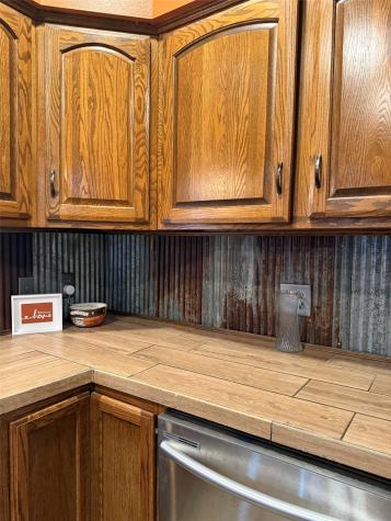 614 E 4th Street Vinton IA 52349