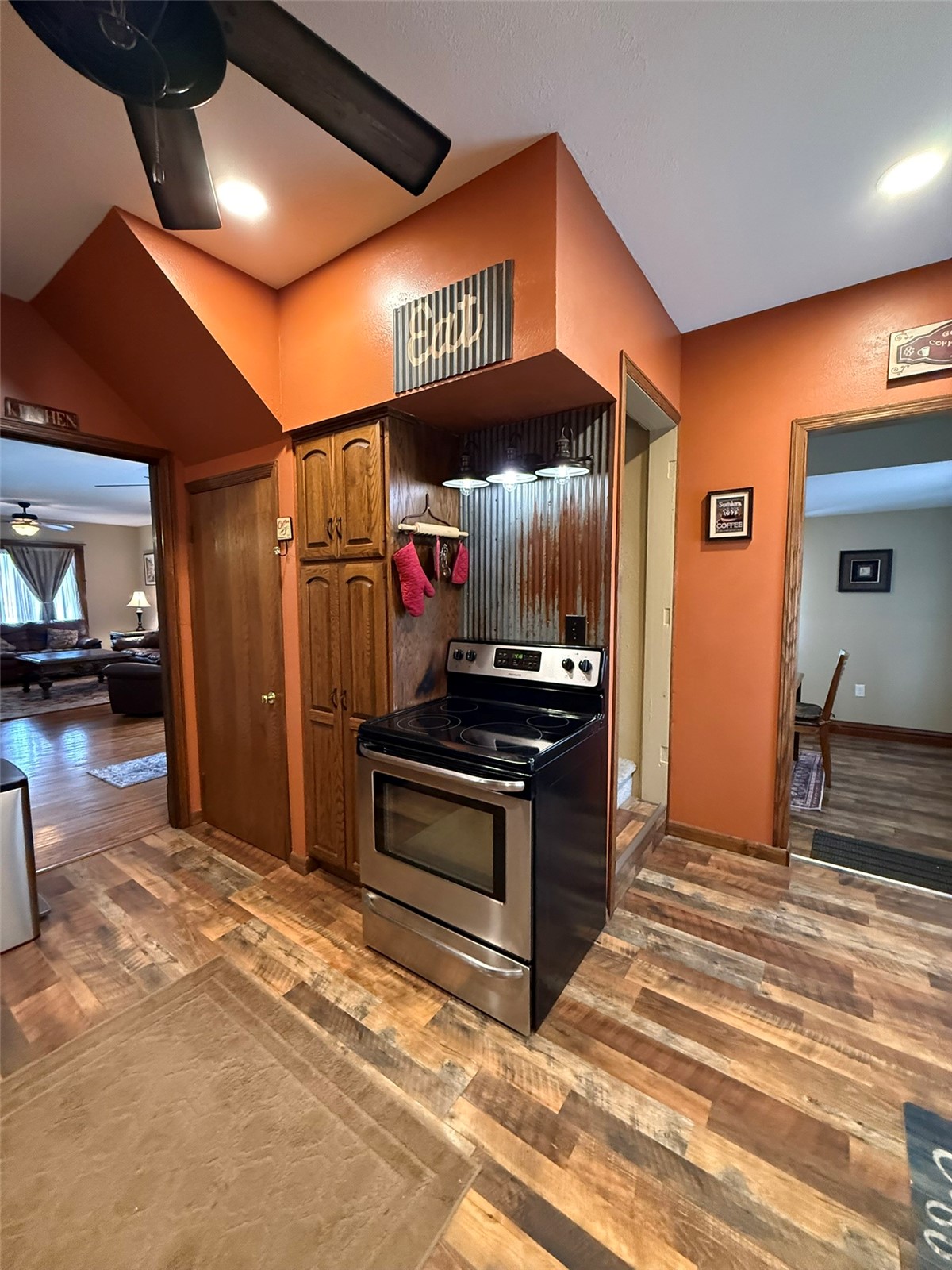 614 E 4th Street Vinton IA 52349
