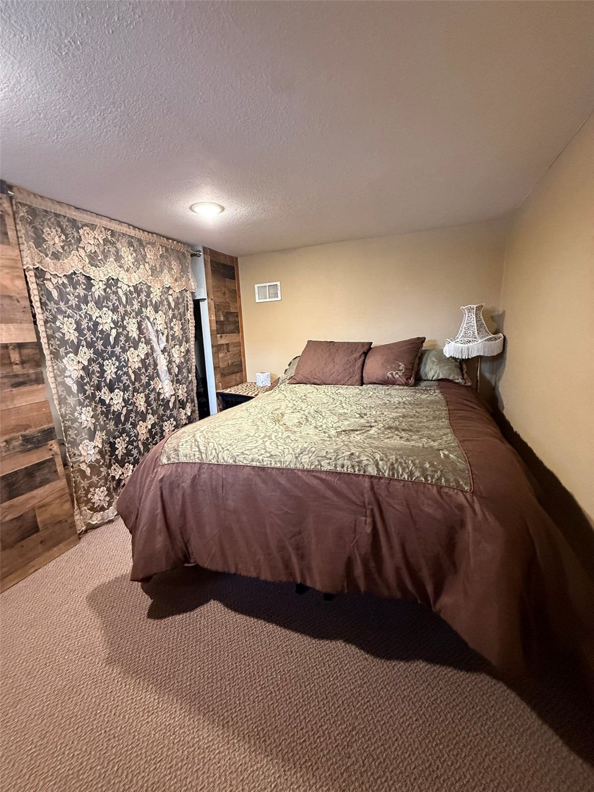 614 E 4th Street Vinton IA 52349