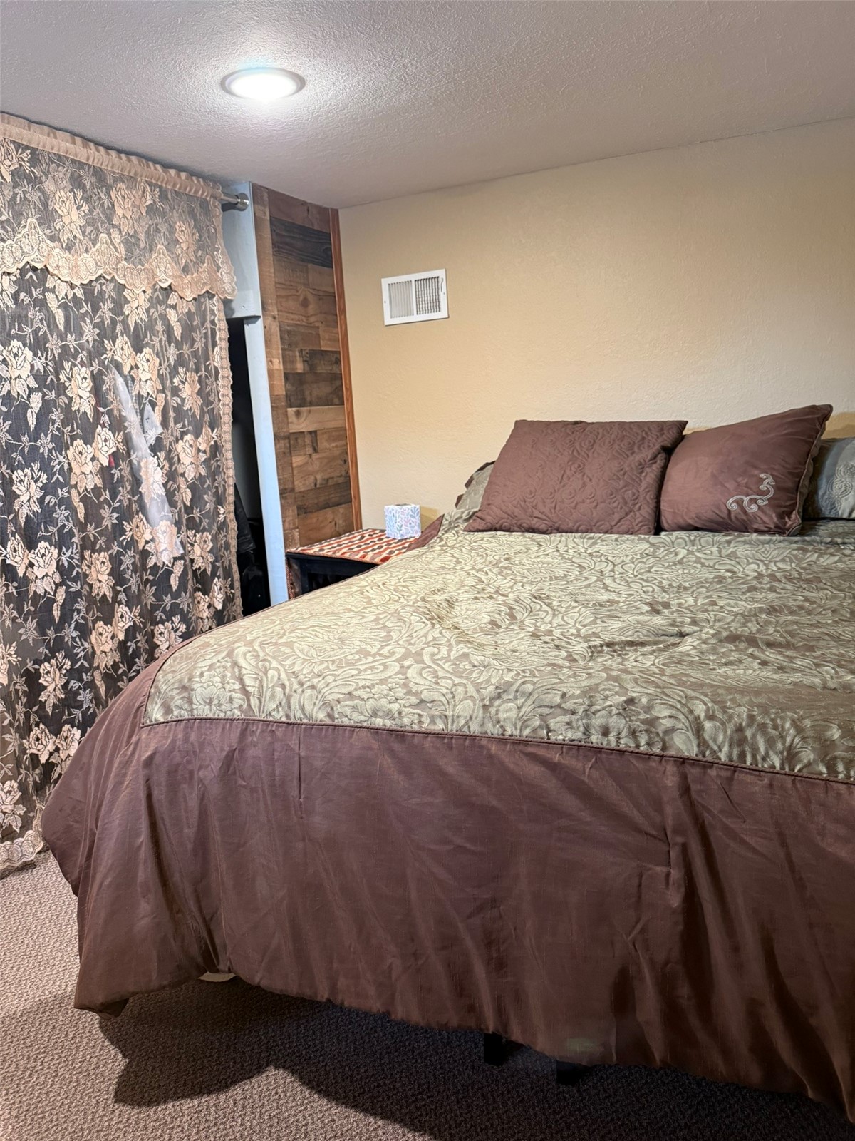 614 E 4th Street Vinton IA 52349