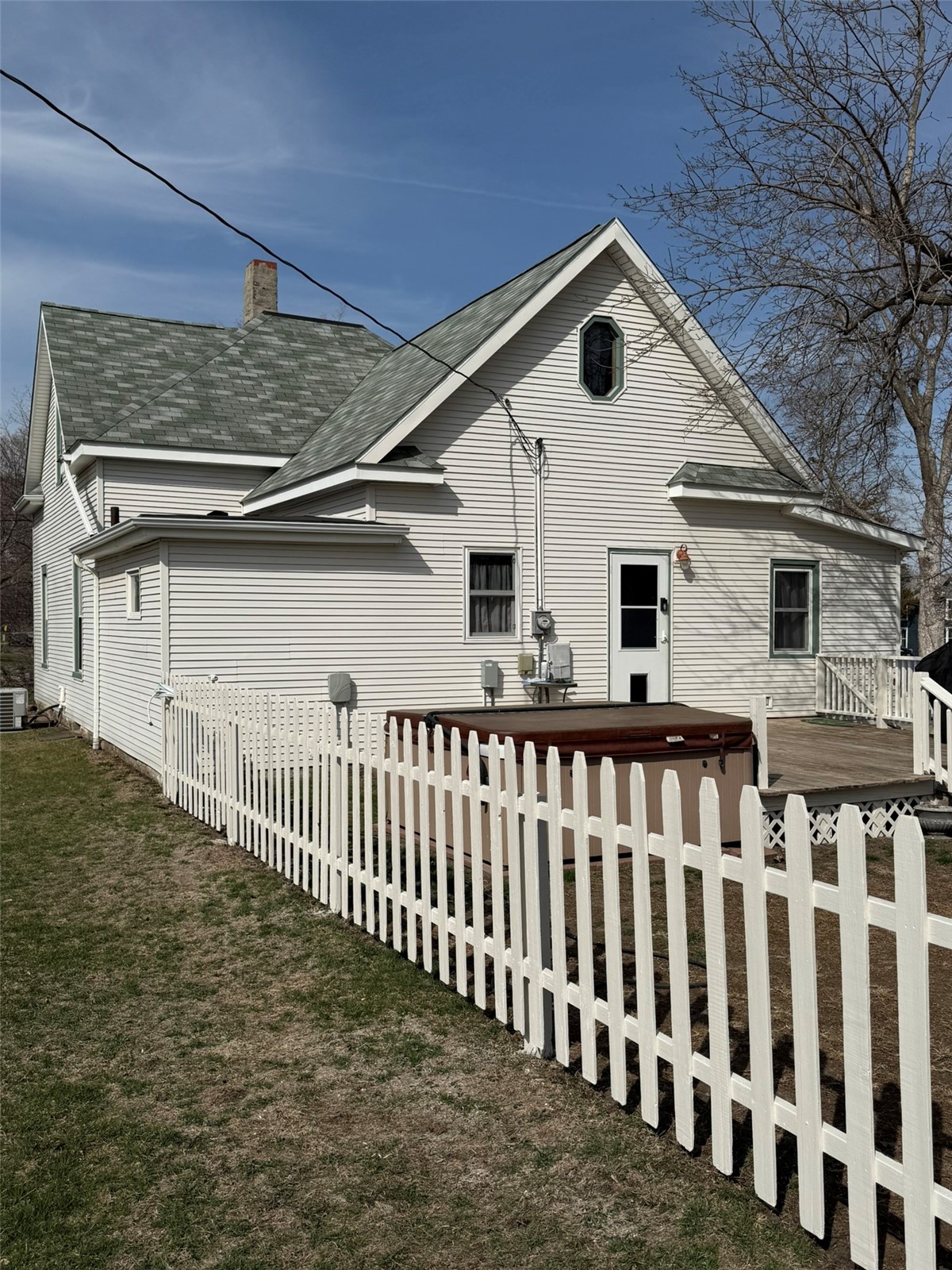 614 E 4th Street Vinton IA 52349