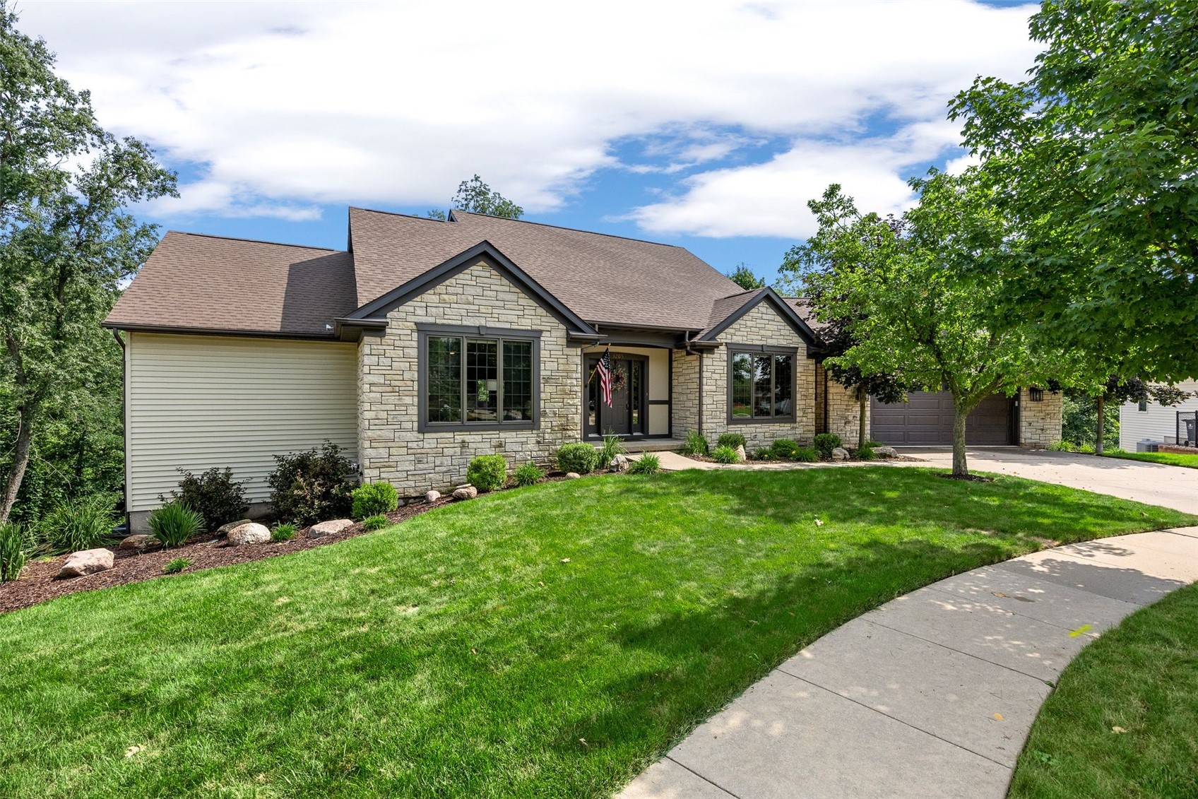 3205 Reston Court NE Cedar Rapids IA 52402
