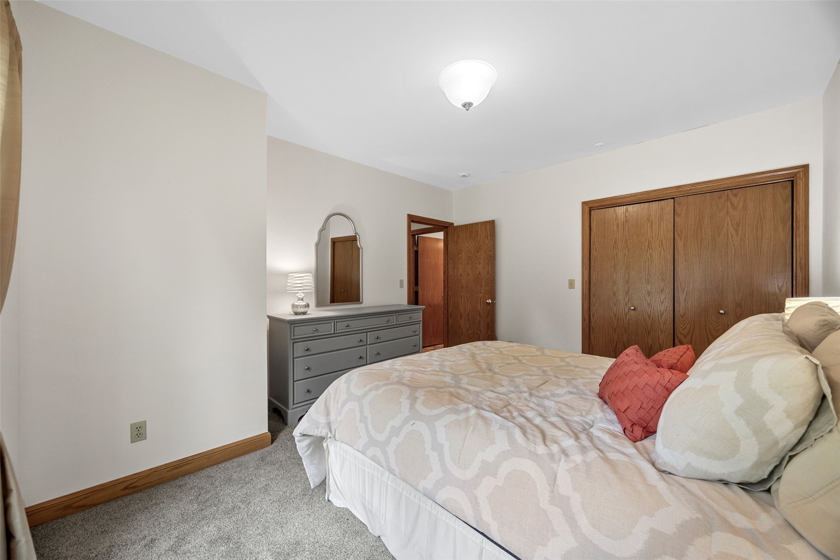 3205 Reston Court NE Cedar Rapids IA 52402