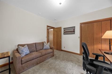 3205 Reston Court NE Cedar Rapids IA 52402
