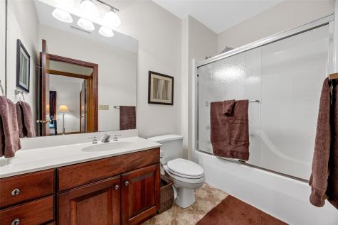 3205 Reston Court NE Cedar Rapids IA 52402