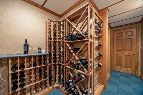 3205 Reston Court NE Cedar Rapids IA 52402