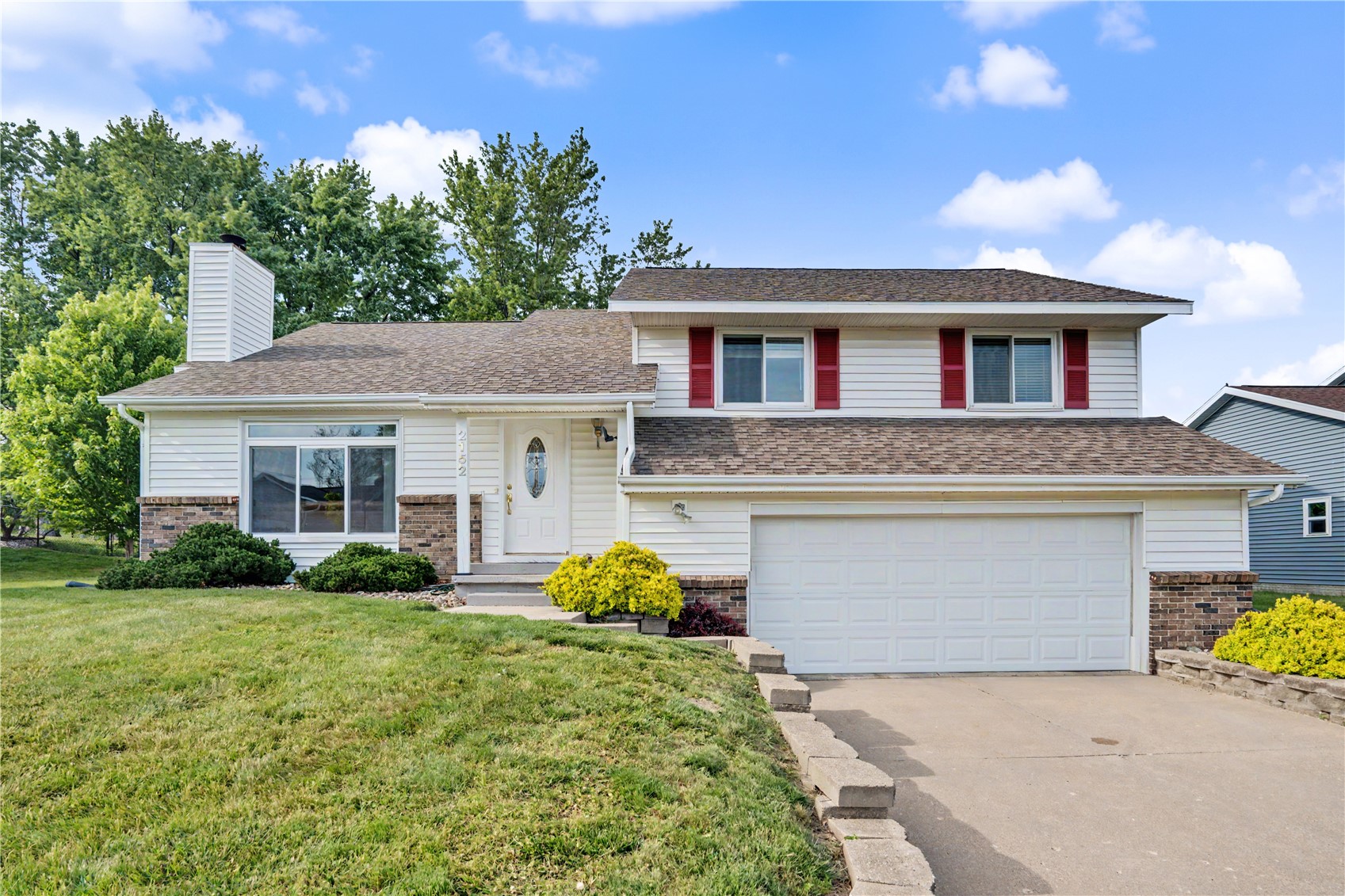 2152 Cherry Lane NE Cedar Rapids IA 52402