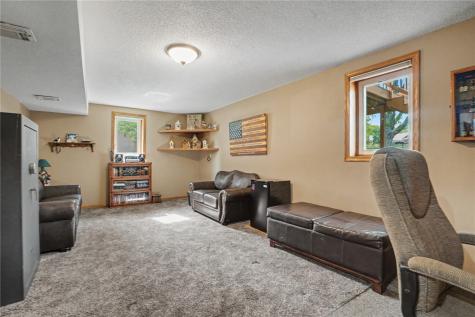 2152 Cherry Lane NE Cedar Rapids IA 52402