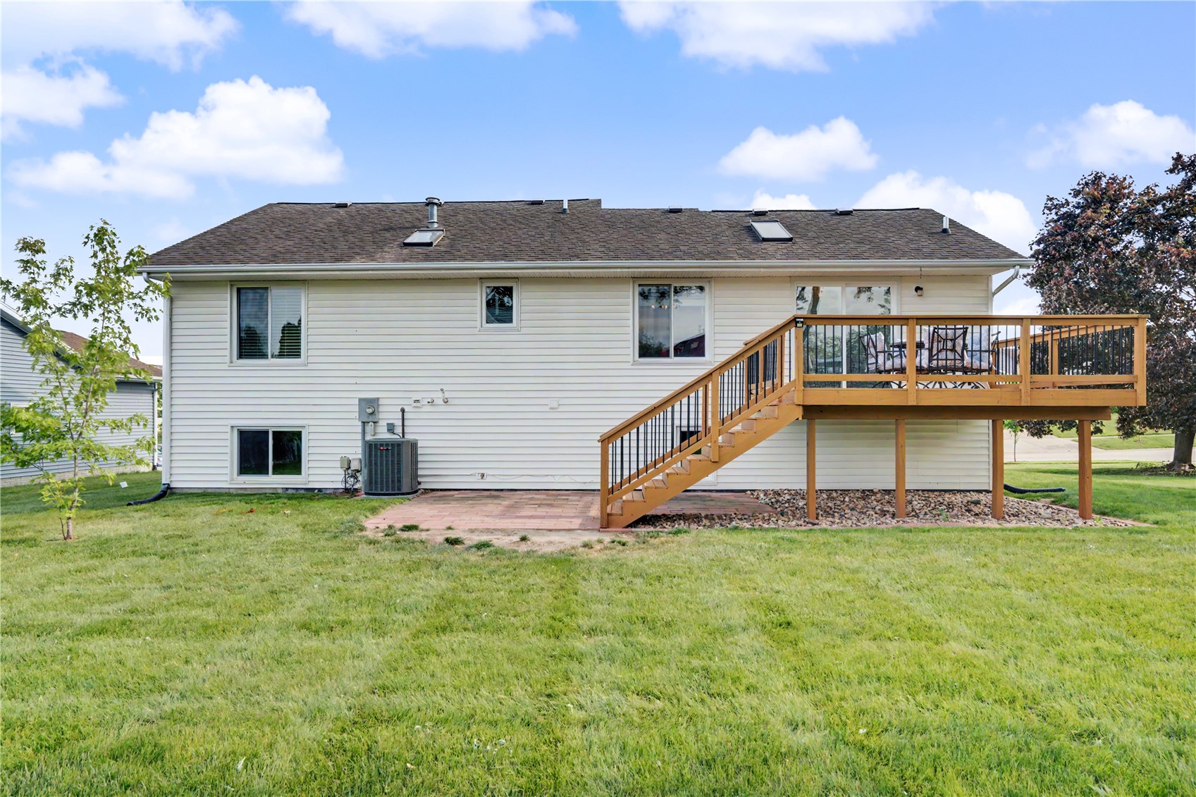 2152 Cherry Lane NE Cedar Rapids IA 52402