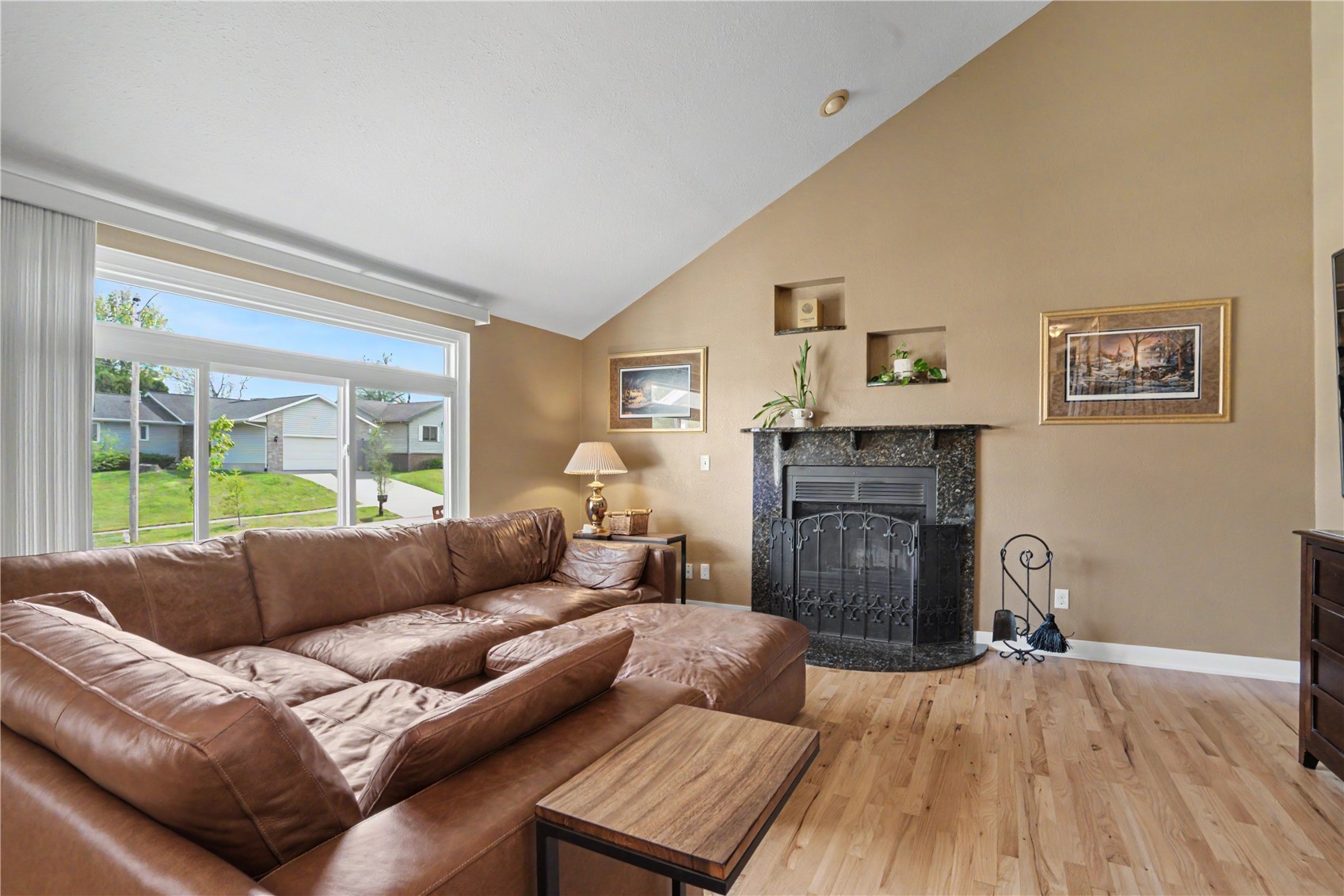 2152 Cherry Lane NE Cedar Rapids IA 52402