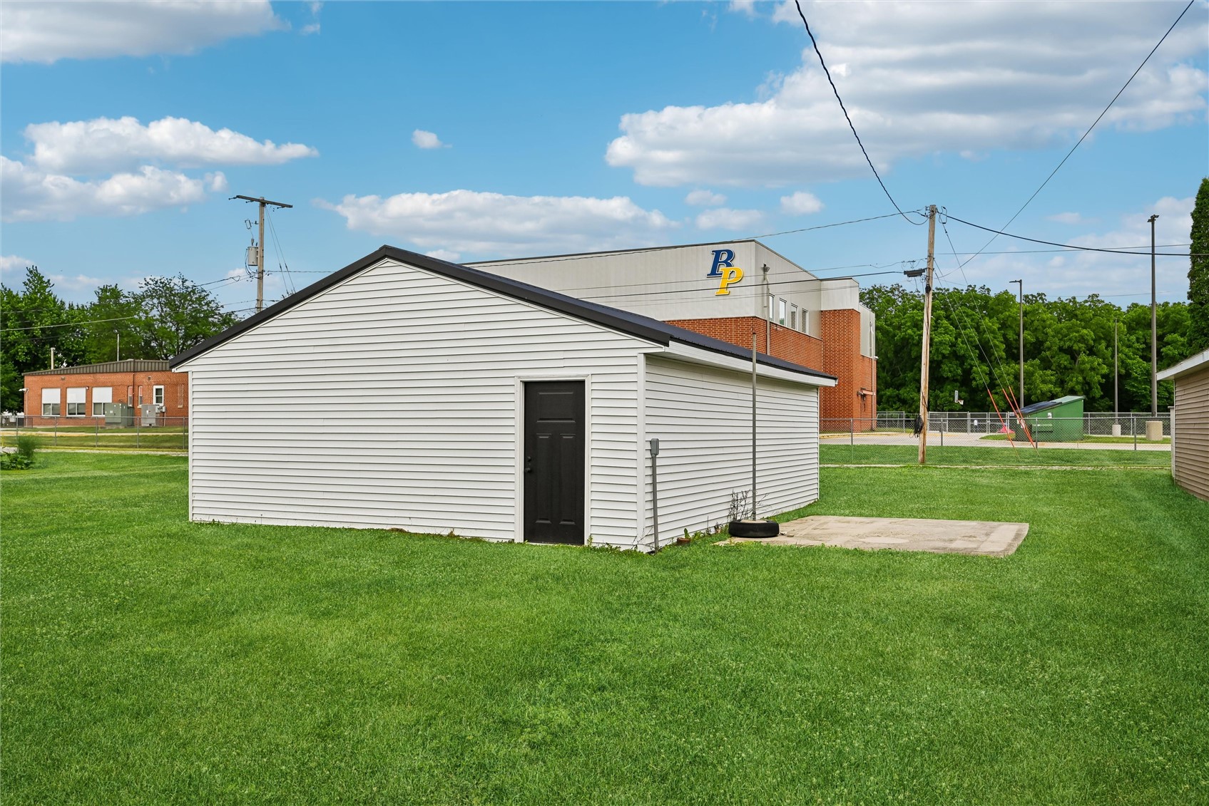 615 7th Avenue Belle Plaine IA 52208