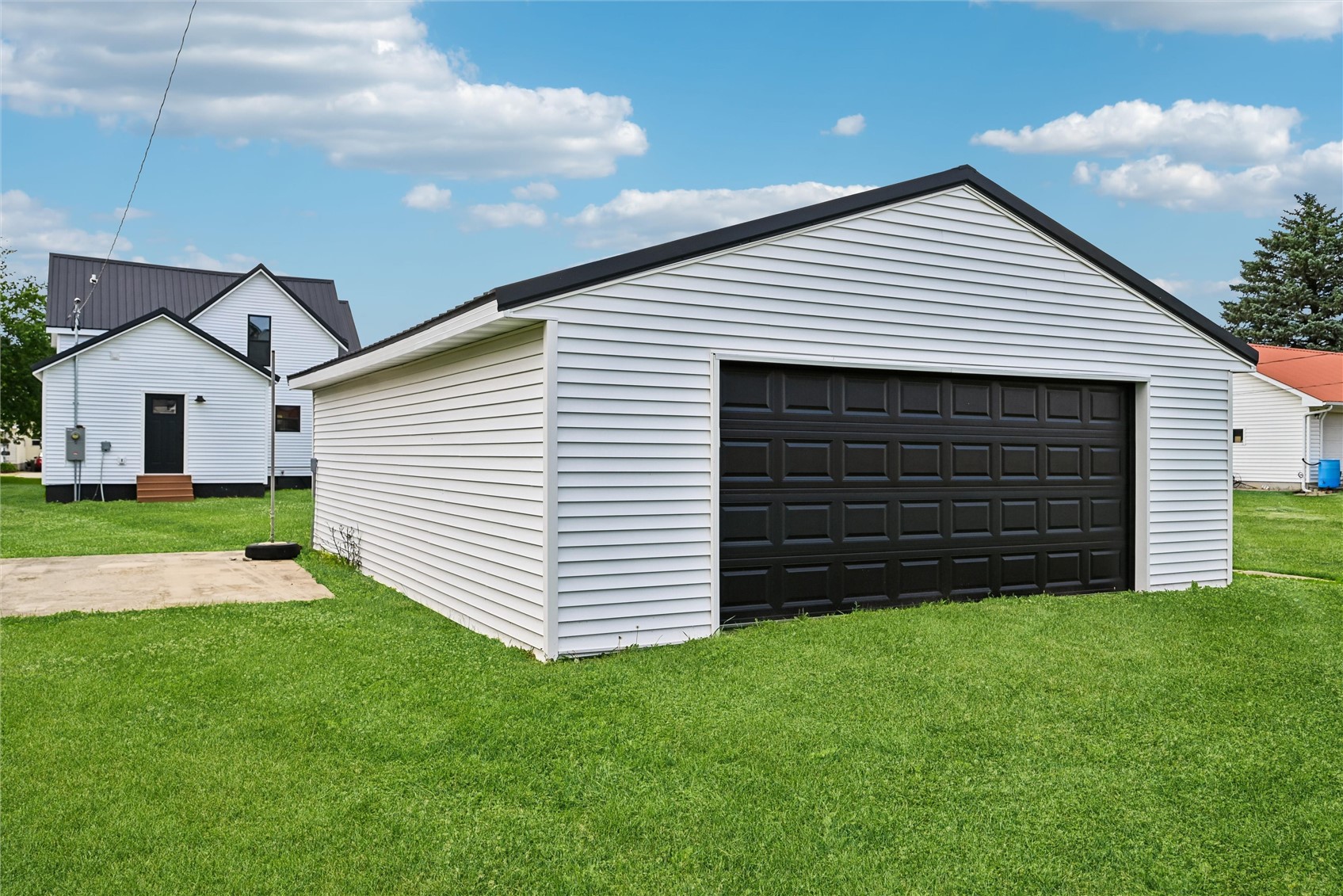 615 7th Avenue Belle Plaine IA 52208