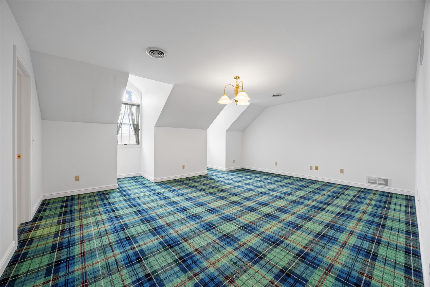 14 Oak Park Place NE Iowa City IA 52240