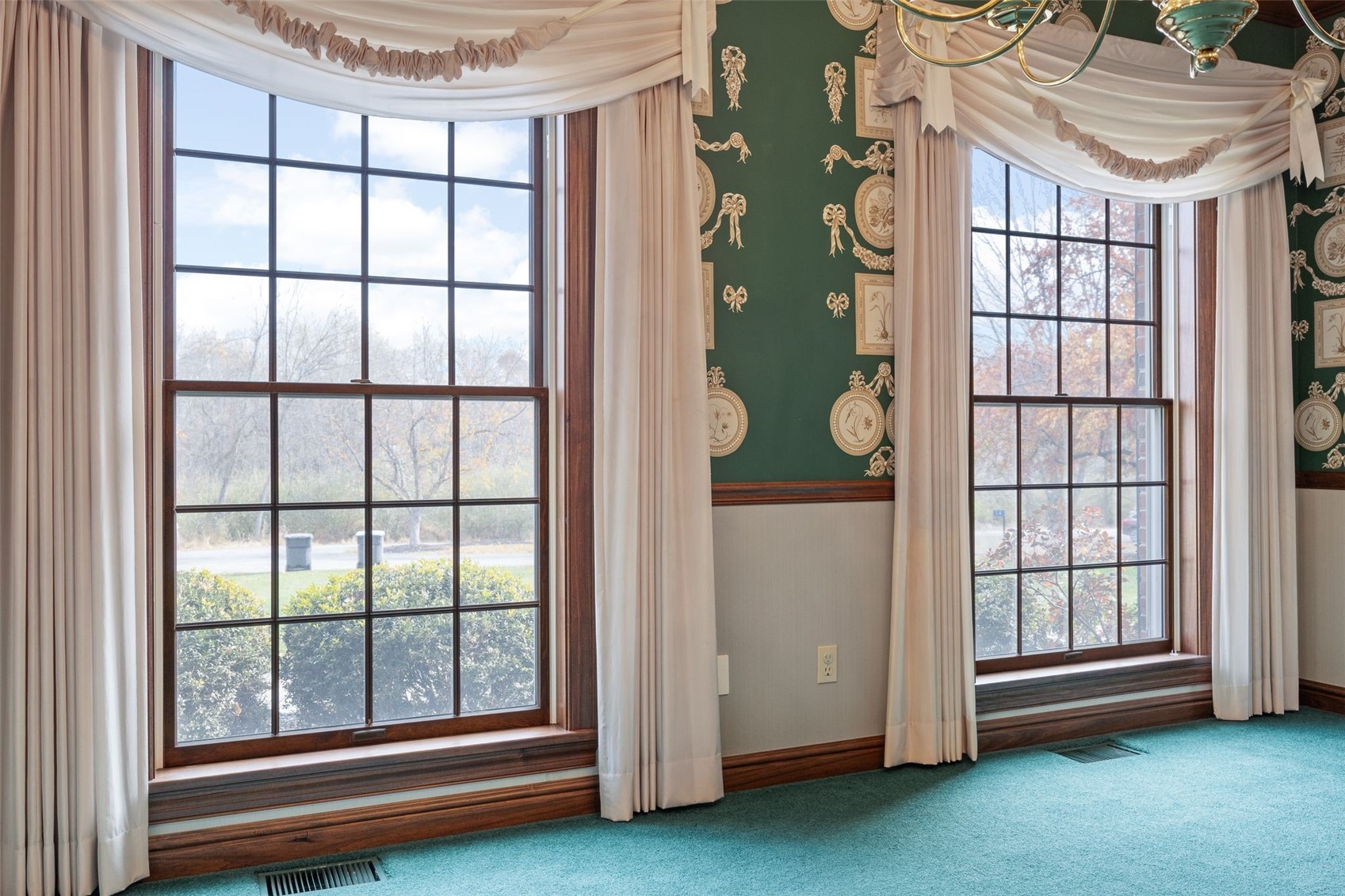 14 Oak Park Place NE Iowa City IA 52240
