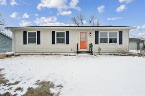 1305 Cress Parkway Hiawatha IA 52233