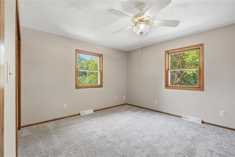 5430 Vermont Street SW Cedar Rapids IA 53404