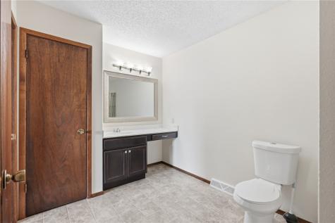 5430 Vermont Street SW Cedar Rapids IA 53404