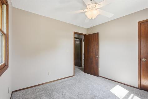 5430 Vermont Street SW Cedar Rapids IA 53404