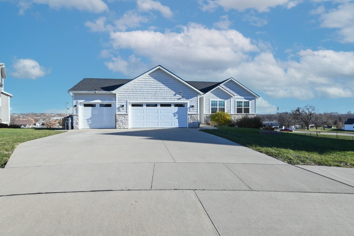 Cedar Rapids IA, 1807 Wycliffe Court SW