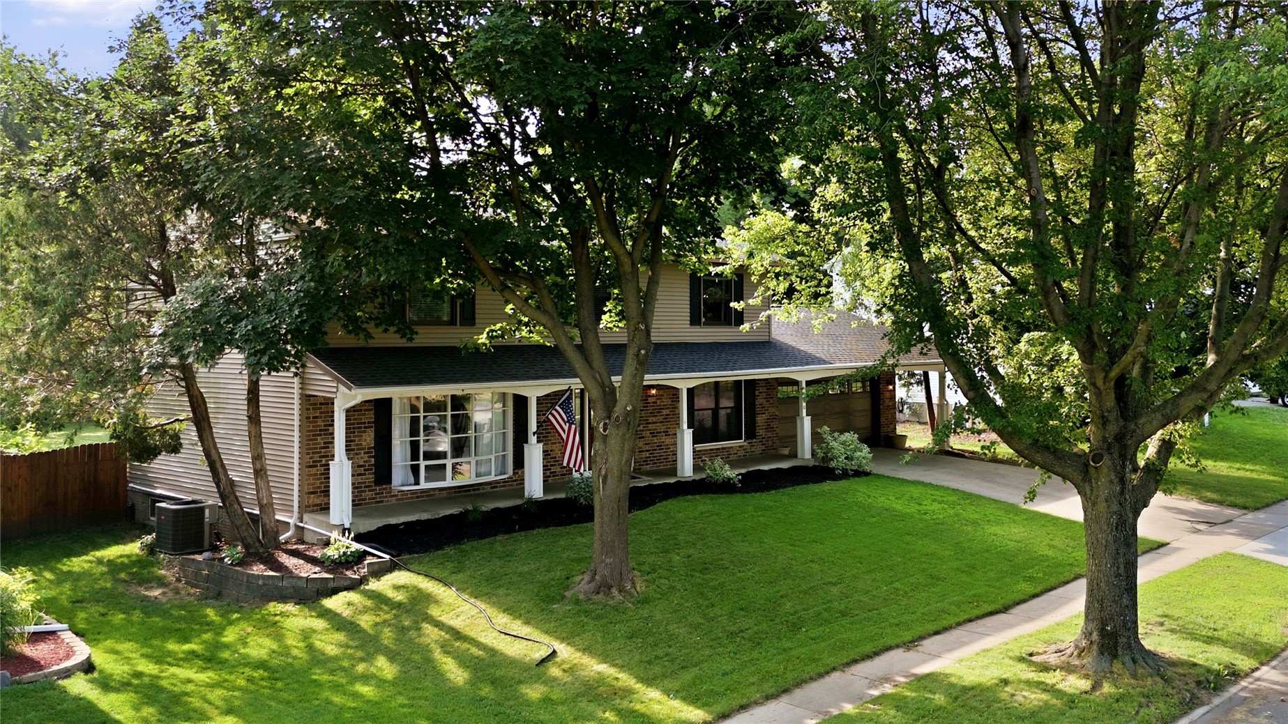 6920 Chelsea NE Cedar Rapids IA 52402